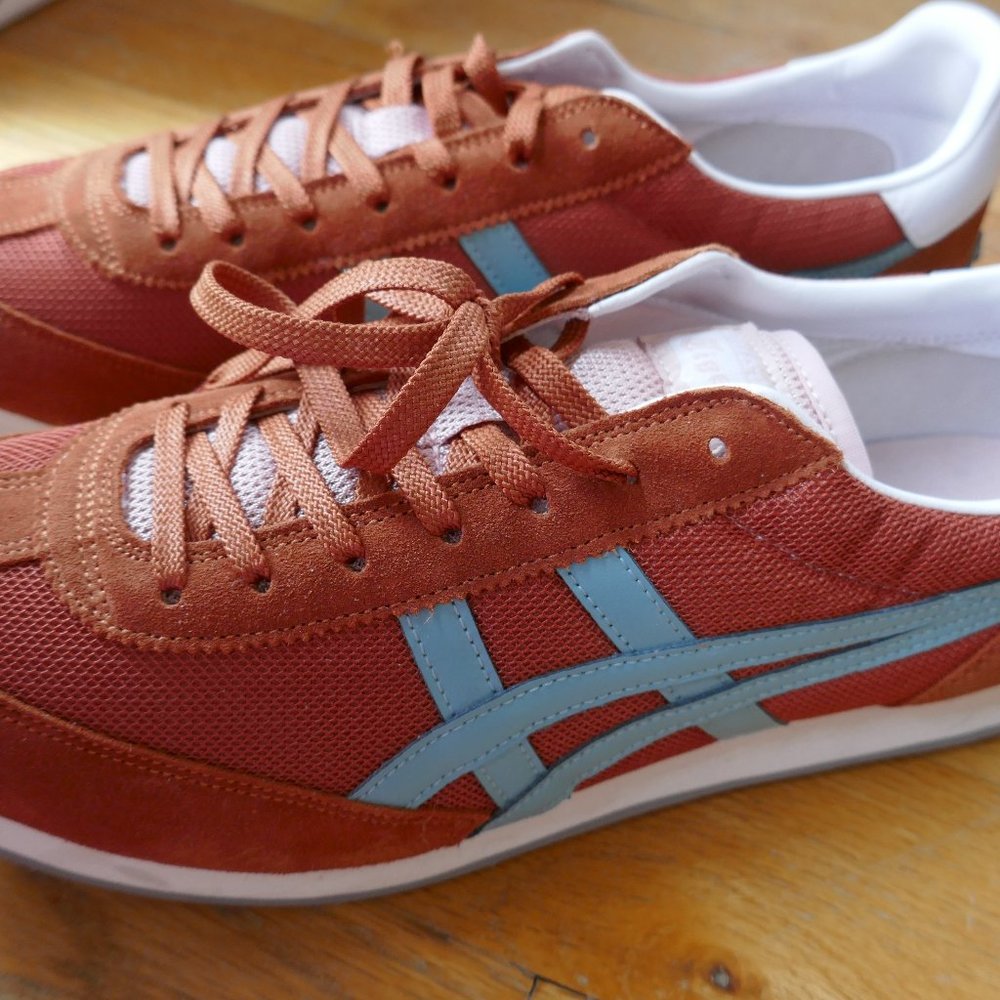 Onitsuka tiger men's 11.5/11  EDR 78 orange / turquoise
